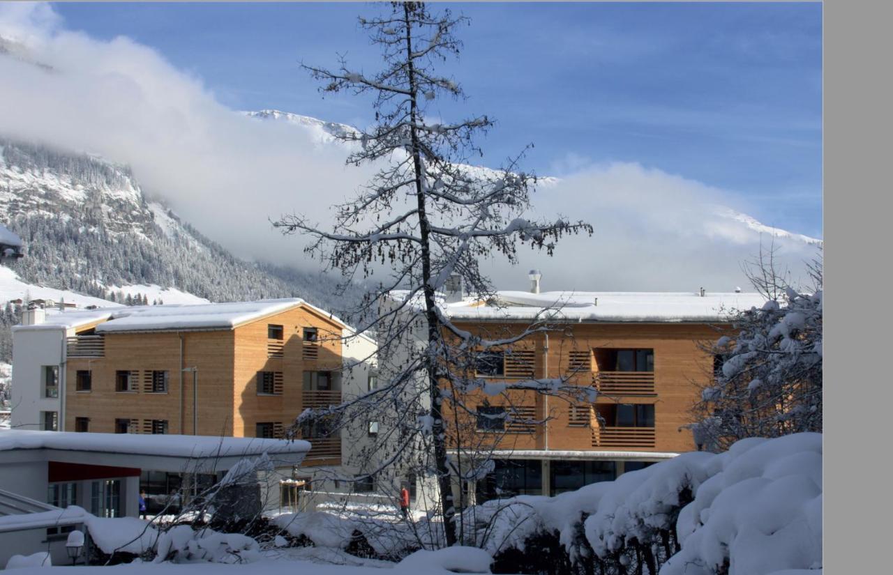 Montanas - Luxuswohnung Mit Kamin - Nahe Caumasee & Talstation Flims Dış mekan fotoğraf