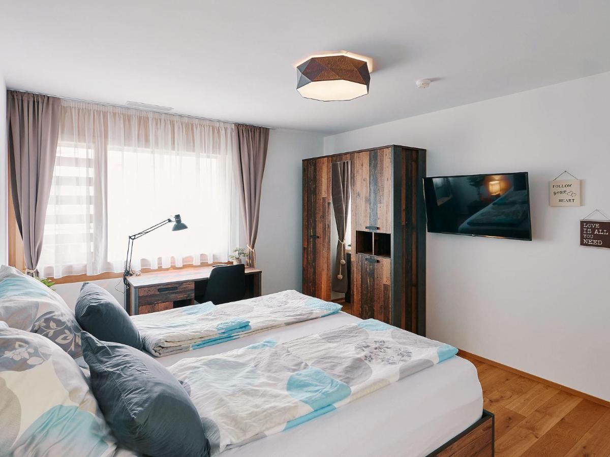 Montanas - Luxuswohnung Mit Kamin - Nahe Caumasee & Talstation Flims Dış mekan fotoğraf
